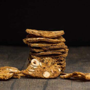 Hazelnut-Mulberry Crackers