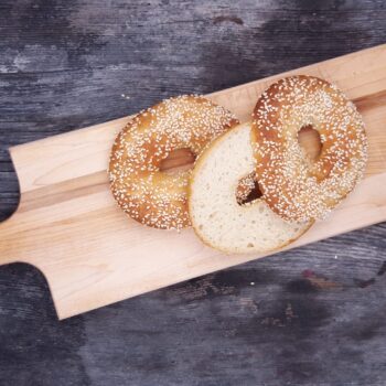 Egg-free Sesame bagels